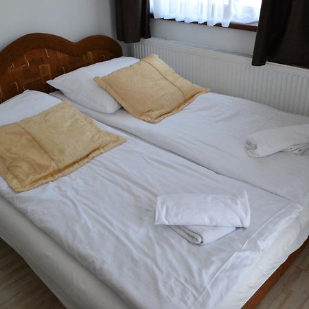 Gosciniec Kaszebe Bed & Breakfast Łeba Dış mekan fotoğraf
